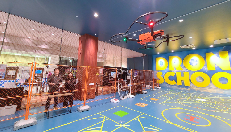 ドローンスクール千葉幕張の紹介写真1